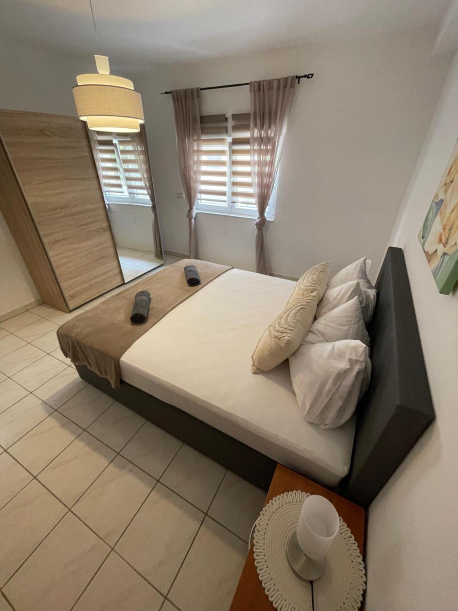 ויר Apartmani Ivanic מראה חיצוני תמונה